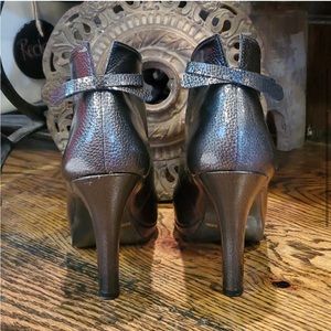 JESSICA SIMPSON HEELED ANKLE BOOTS